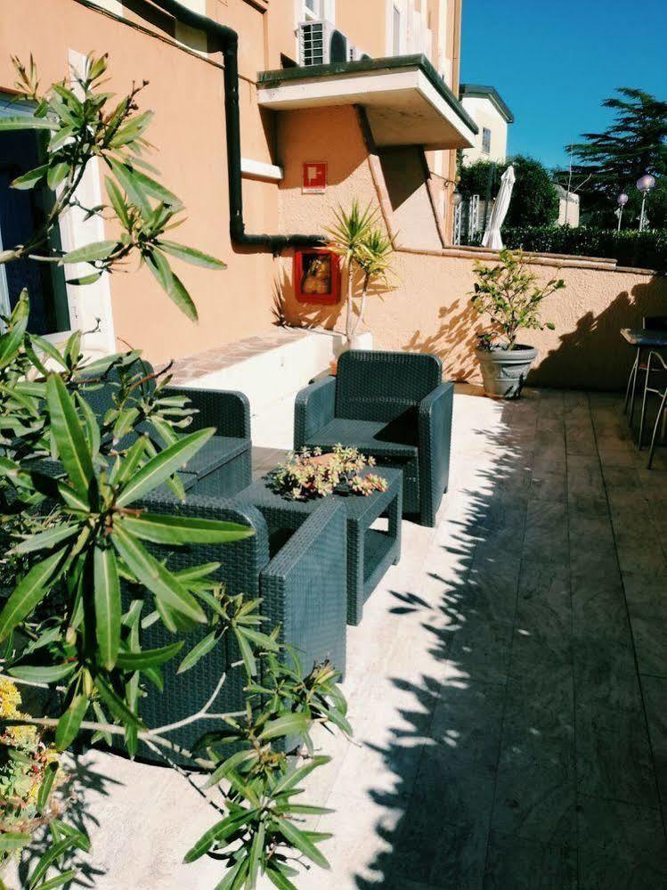 Hotel Astoria Altopascio Exterior photo